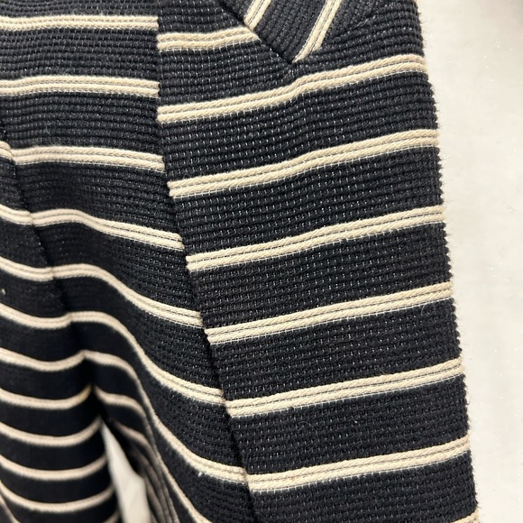 Club Monaco textured blazer size 4 - Picture 3 of 5